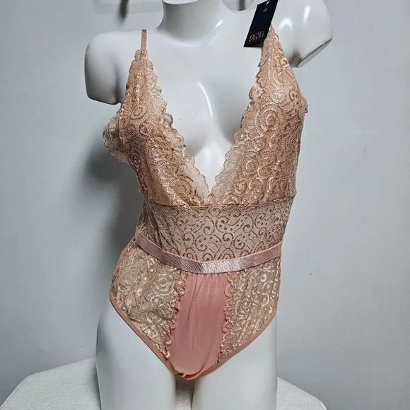 New Even peachy pink deep V snap crotch lace teddy lingerie - Picture 7 of 8